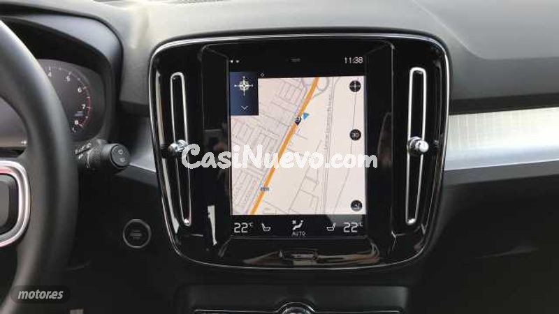 Volvo XC40 - foto 13