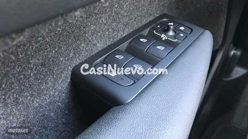 Volvo XC40 - foto 32