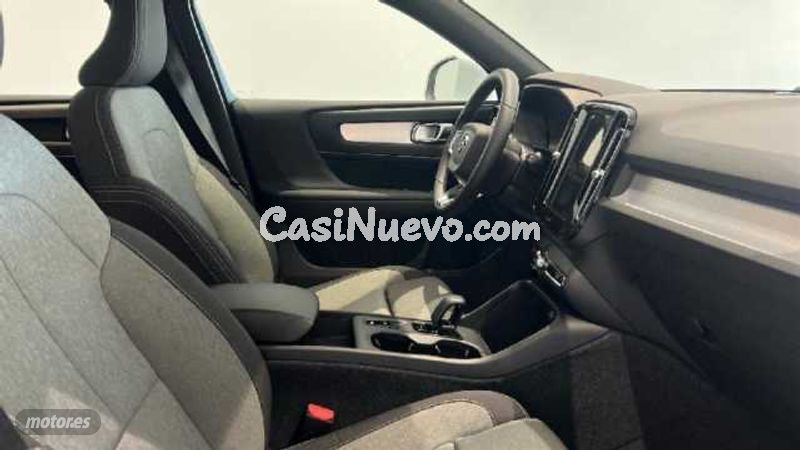Volvo XC40 - foto 9