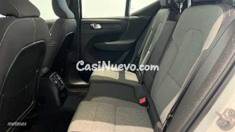 Volvo XC40 - foto 11