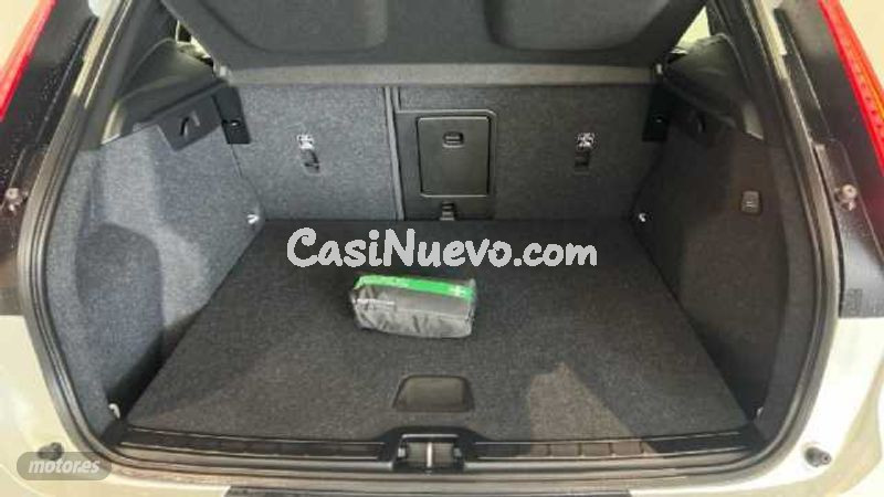 Volvo XC40 - foto 12