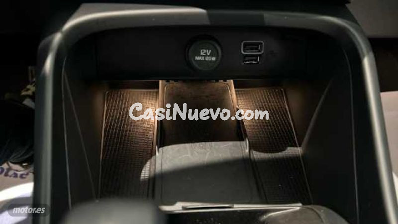 Volvo XC40 - foto 22