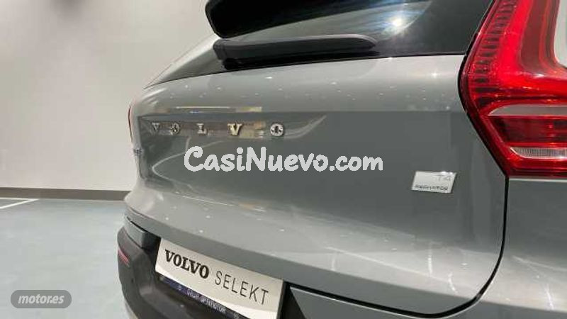 Volvo XC40 - foto 29