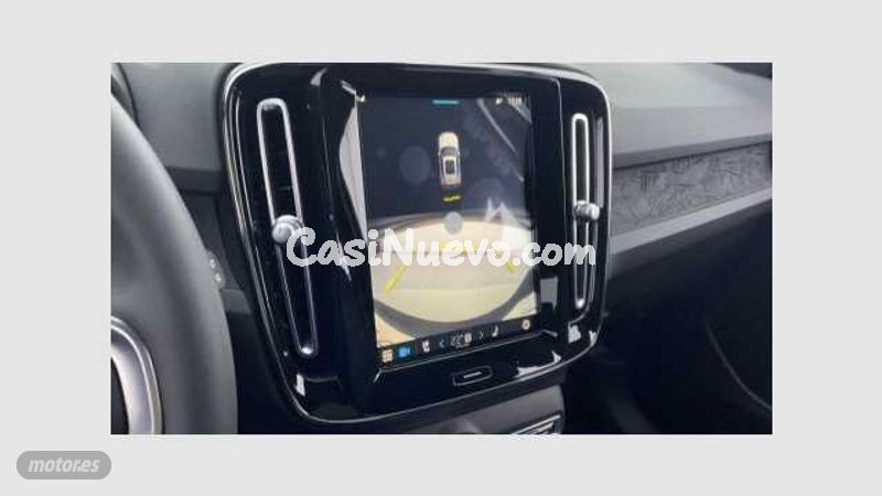 Volvo XC40 - foto 13