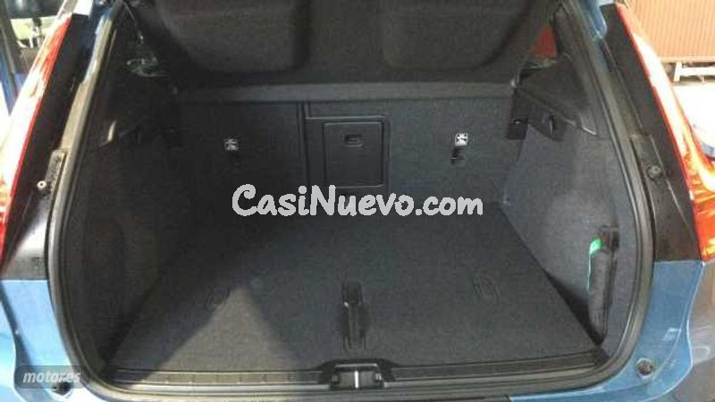 Volvo XC40 - foto 12