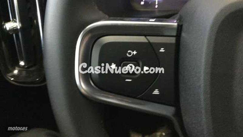 Volvo XC40 - foto 18