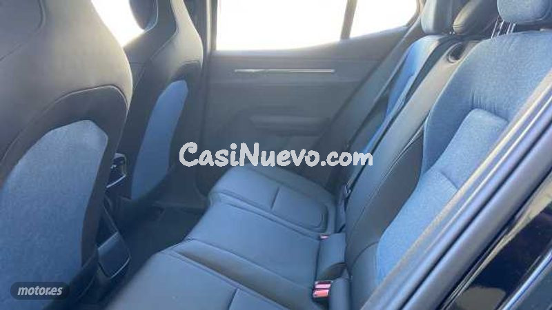 Volvo EX30 - foto 11