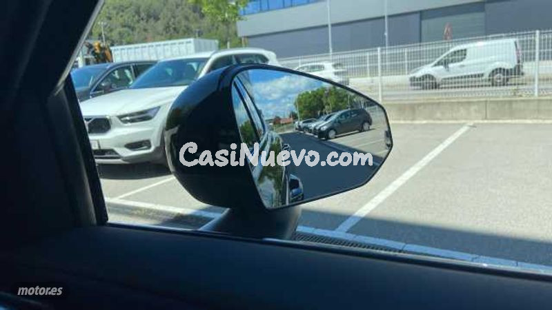 Volvo EX30 - foto 18