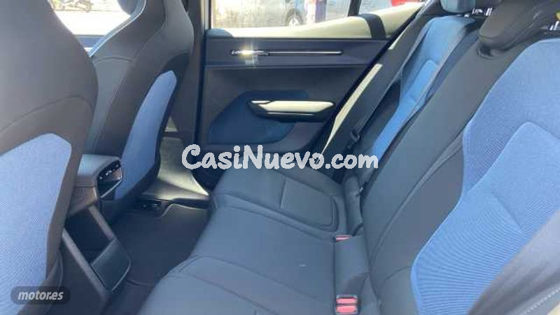 Volvo EX30 - foto 11