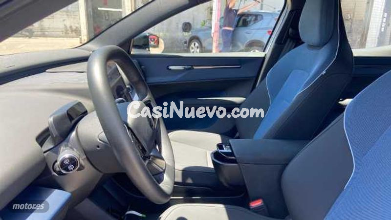 Volvo EX30 - foto 10