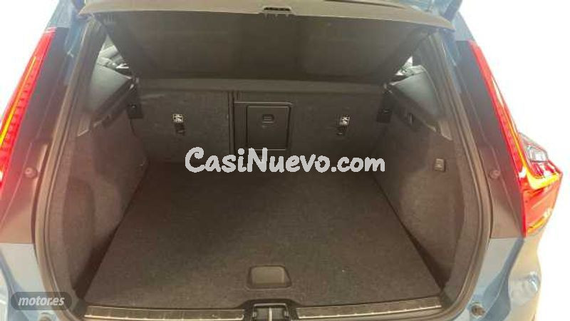 Volvo XC40 - foto 13
