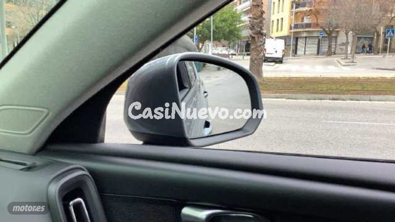 Volvo XC40 - foto 20