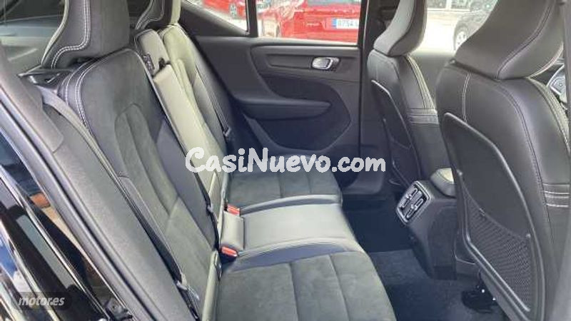 Volvo XC40 - foto 9