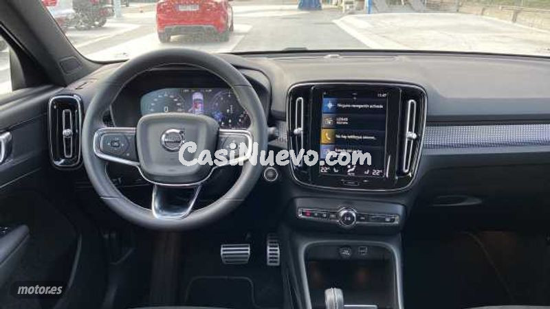 Volvo XC40 - foto 11