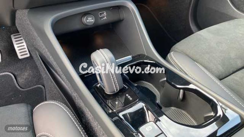 Volvo XC40 - foto 12