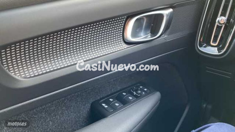 Volvo XC40 - foto 16