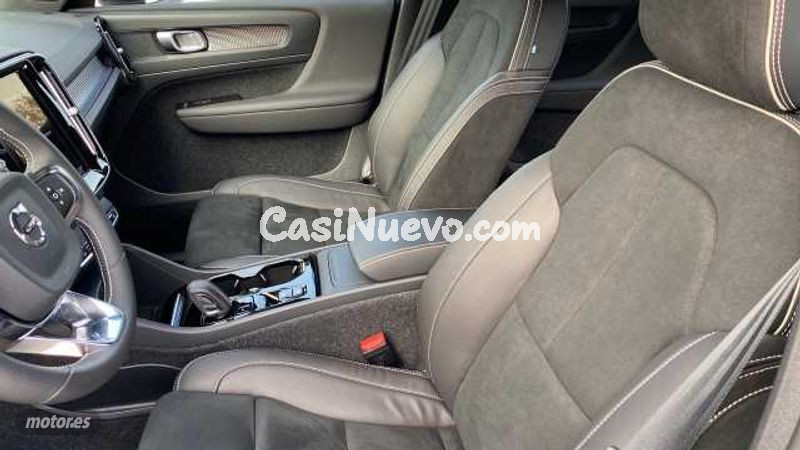 Volvo XC40 - foto 17