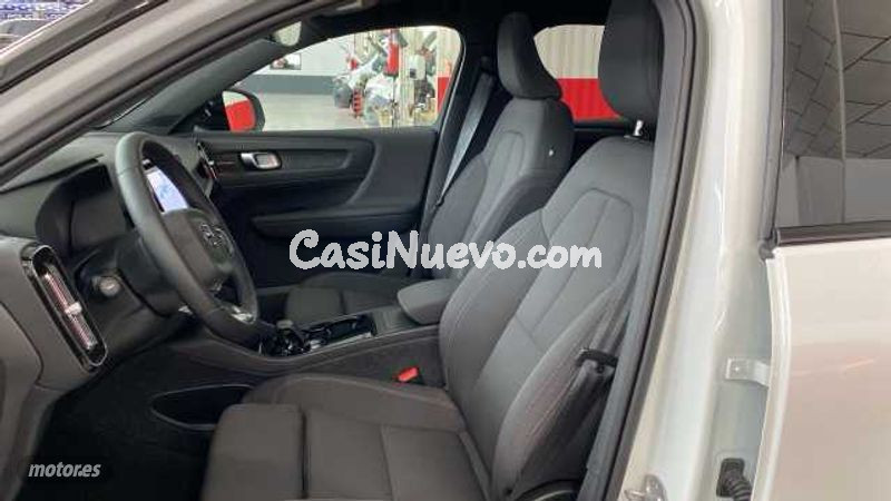Volvo XC40 - foto 10
