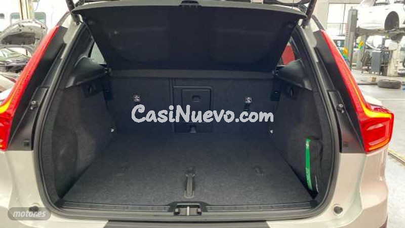 Volvo XC40 - foto 12