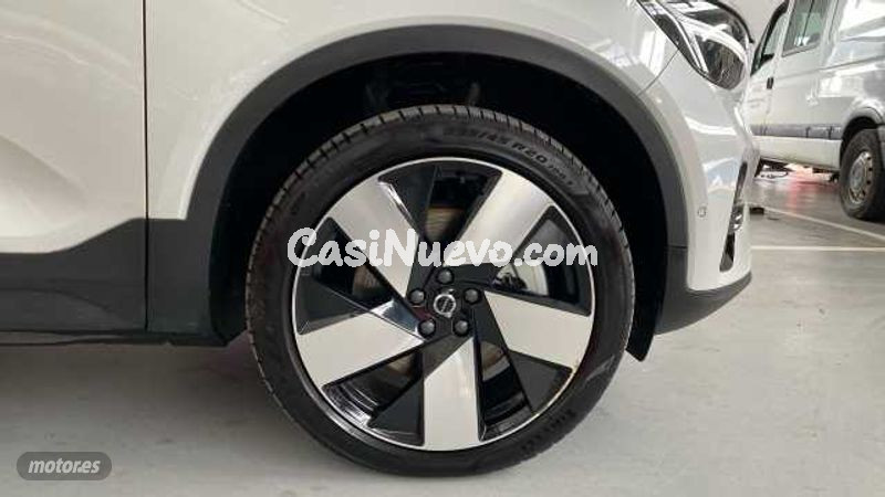 Volvo XC40 - foto 16