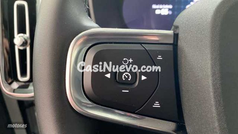 Volvo XC40 - foto 18