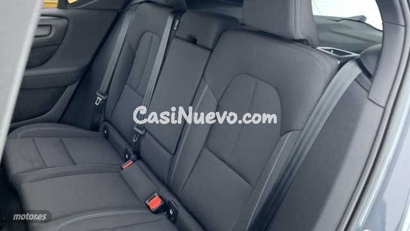 Volvo XC40 - foto 9