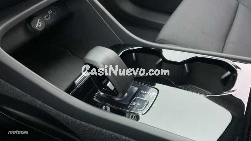 Volvo XC40 - foto 13