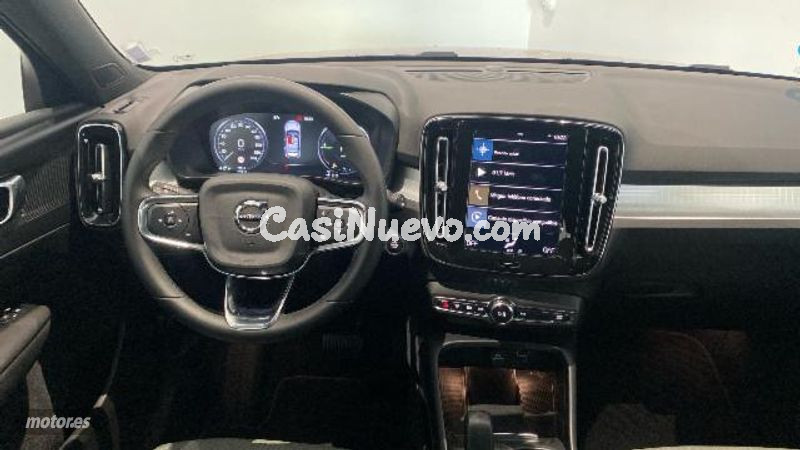 Volvo XC40 - foto 13