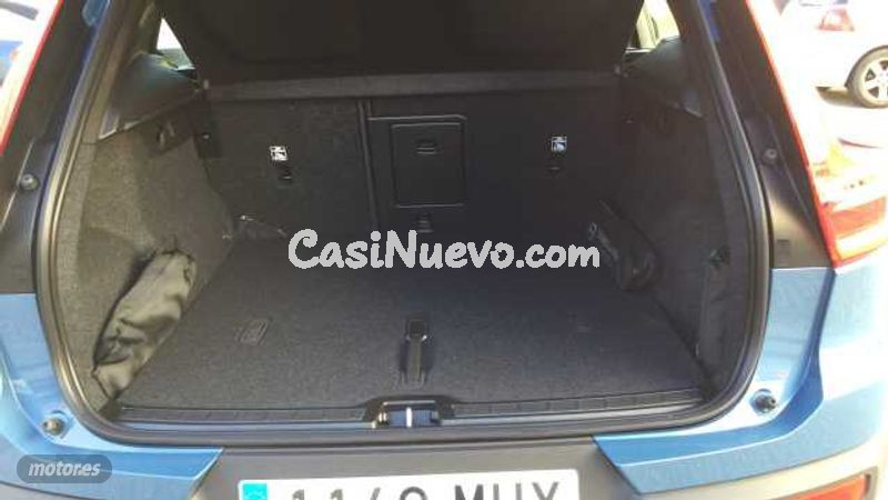 Volvo XC40 - foto 11