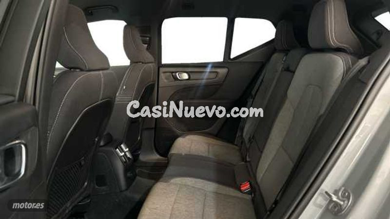 Volvo XC40 - foto 10