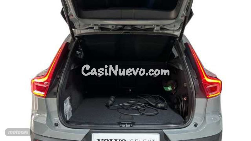 Volvo XC40 - foto 11