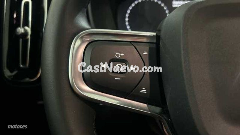 Volvo XC40 - foto 16