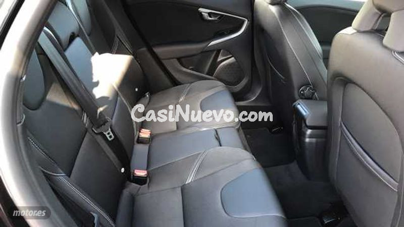 Volvo V 40 - foto 9