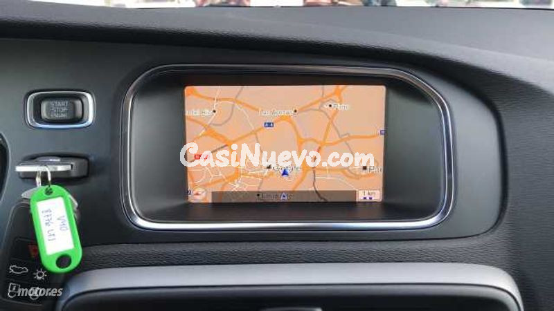 Volvo V 40 - foto 13