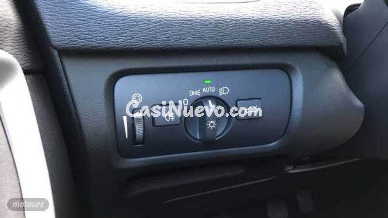 Volvo V 40 - foto 18