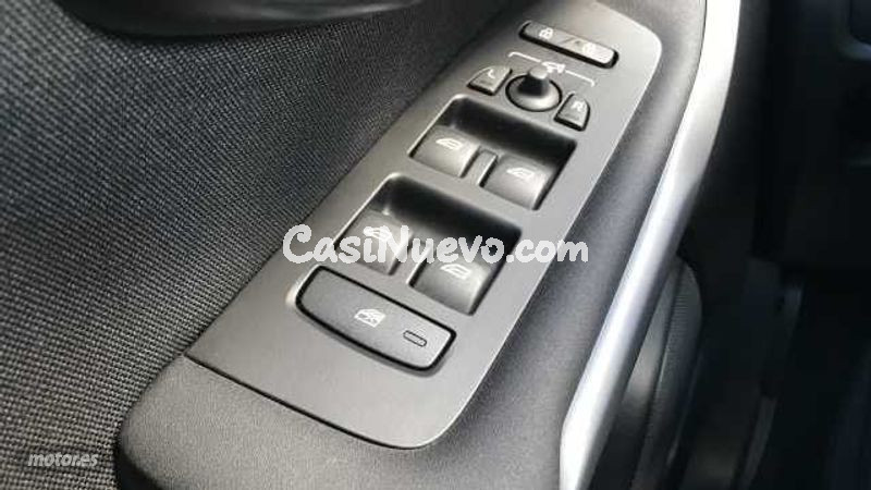 Volvo V 40 - foto 29