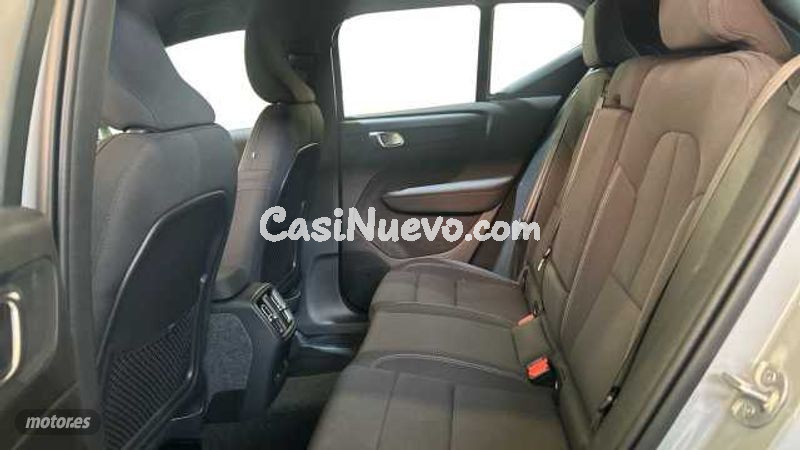 Volvo XC40 - foto 9