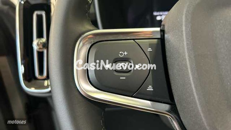 Volvo XC40 - foto 16