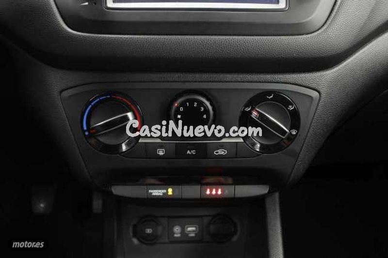 Hyundai i20 - foto 9