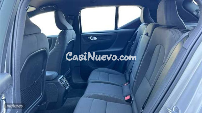 Volvo XC40 - foto 11