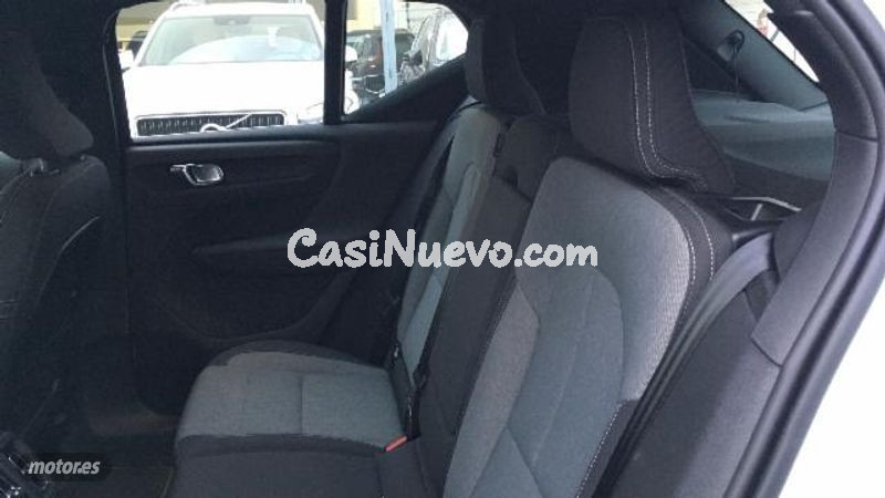 Volvo XC40 - foto 10