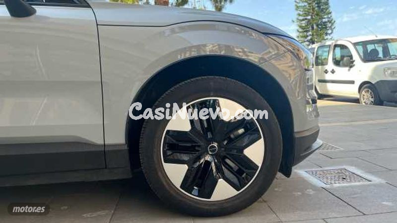 Volvo EX30 - foto 16