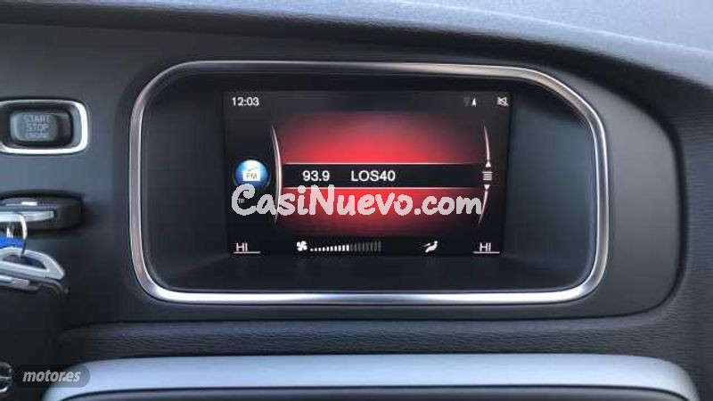 Volvo V 40 - foto 13