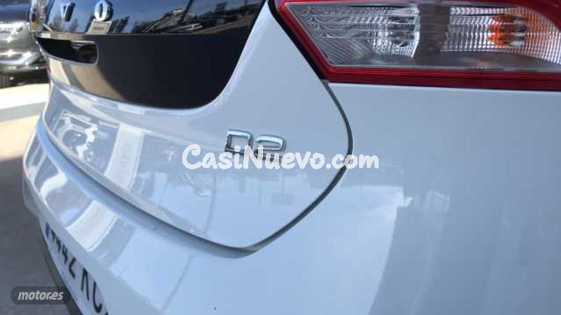 Volvo V 40 - foto 24