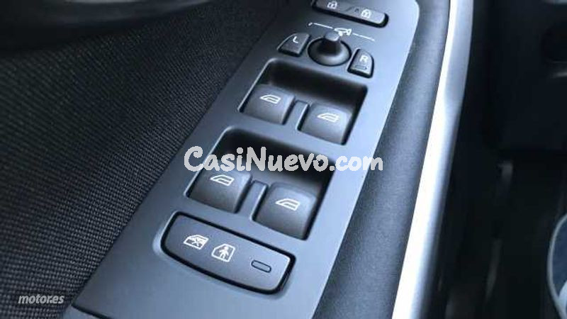 Volvo V 40 - foto 26