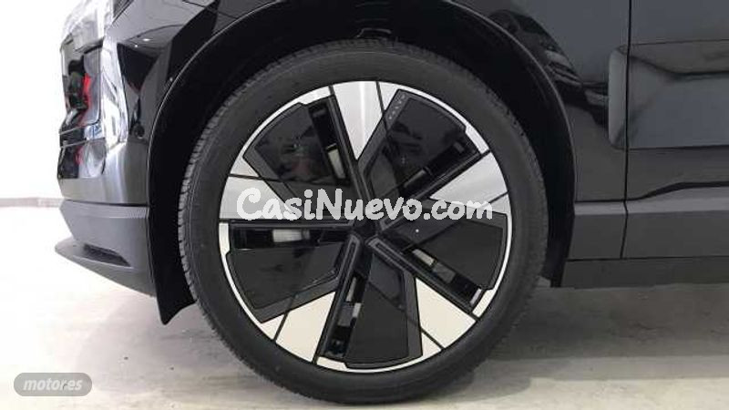 Volvo EX30 - foto 17