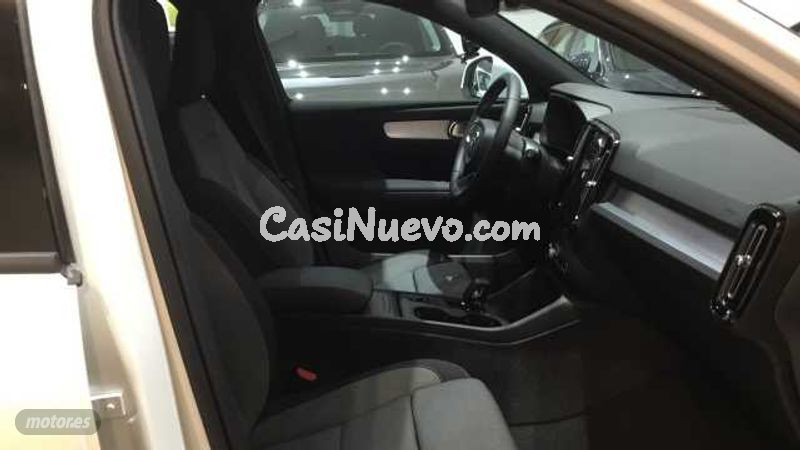 Volvo XC40 - foto 9
