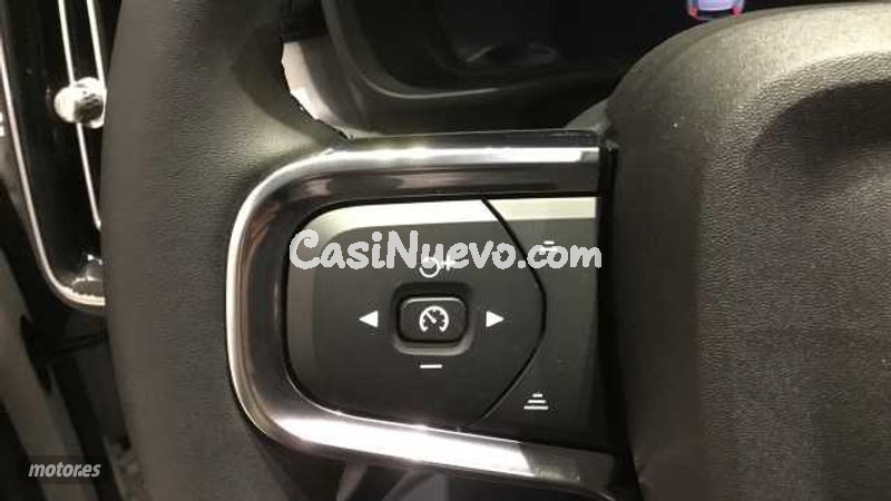 Volvo XC40 - foto 18