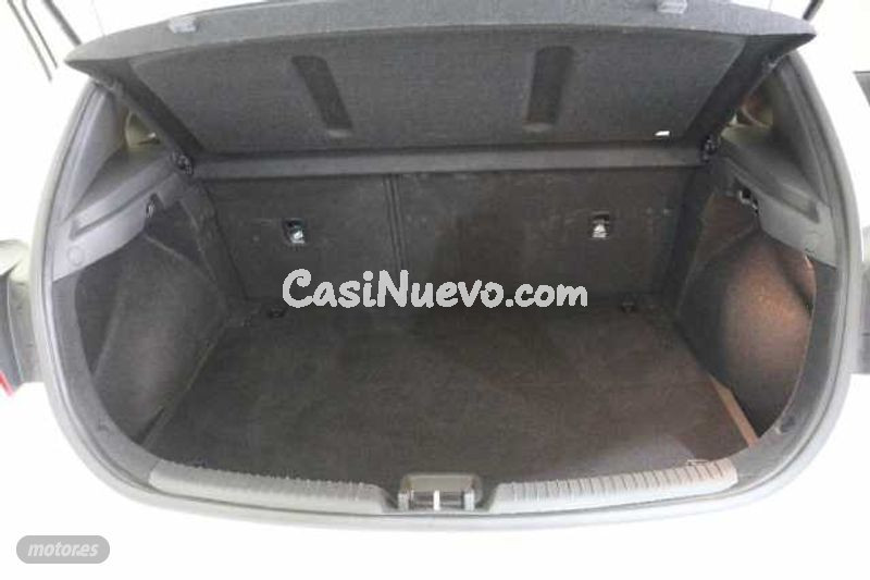 Hyundai i30 - foto 9