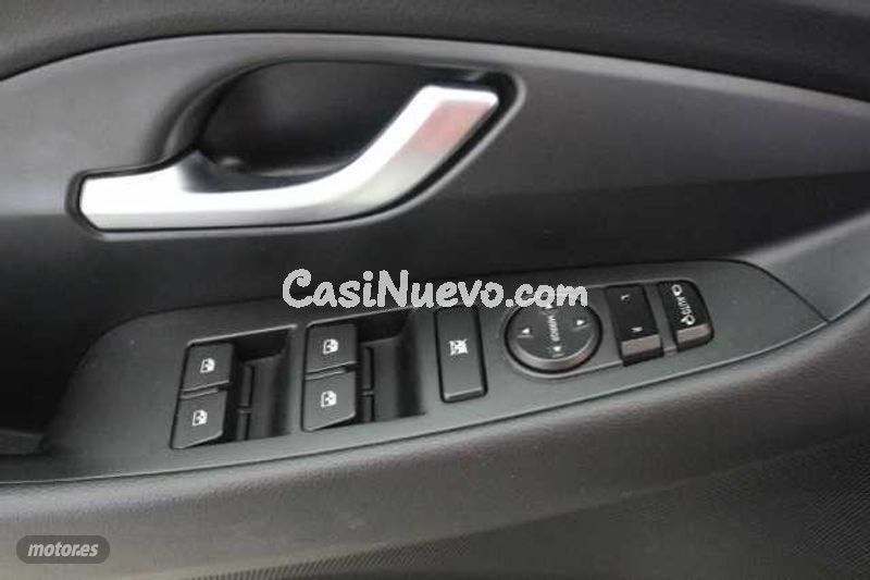 Hyundai i30 - foto 13